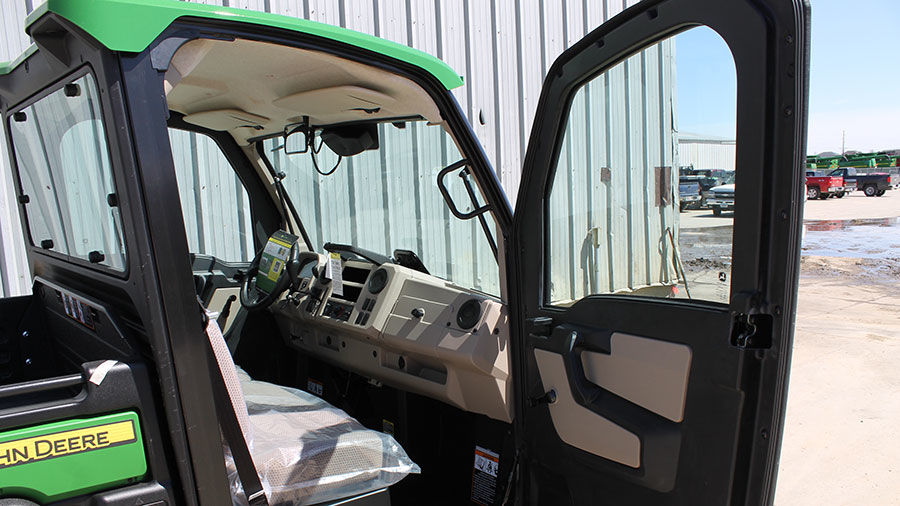 John Deere XUV835 Gator